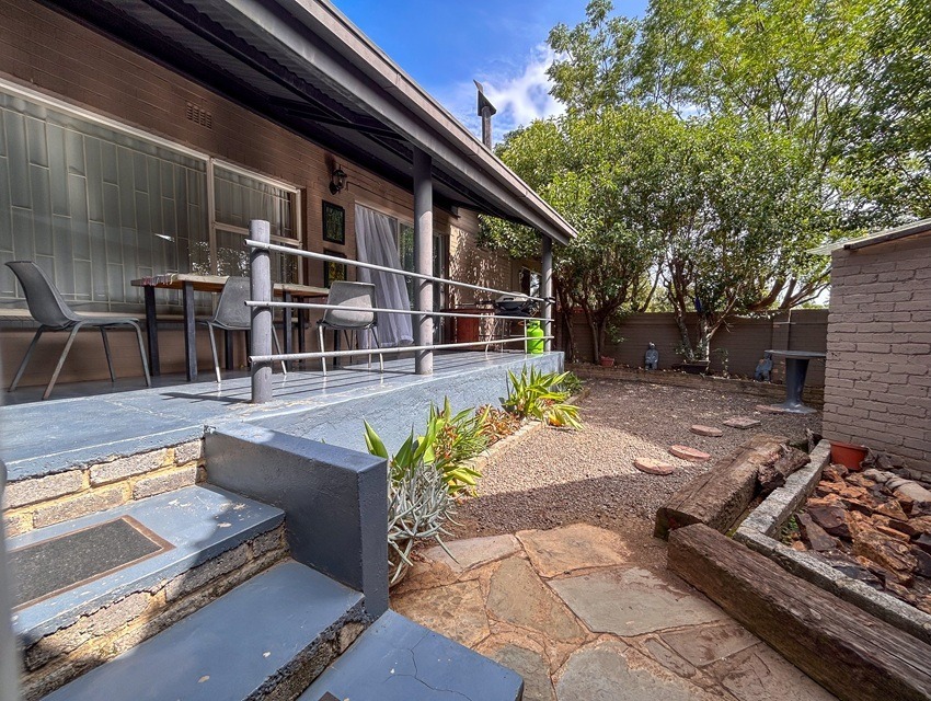 Commercial Property for Sale in Lindequesdrif North West